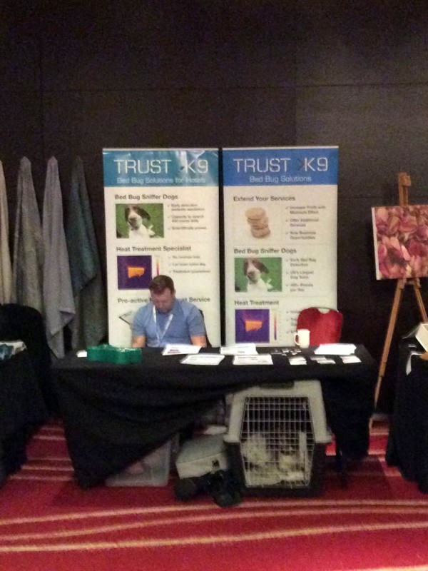 Trust K9 stand